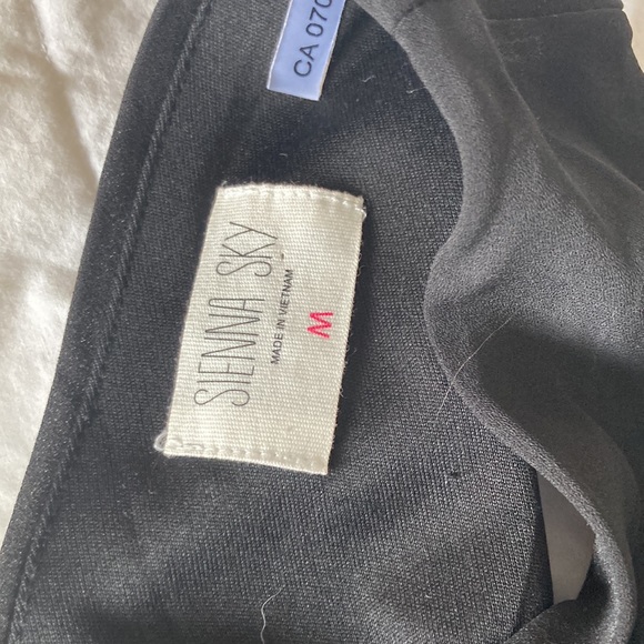 black pant romper size M ADD BELT - Picture 4 of 5